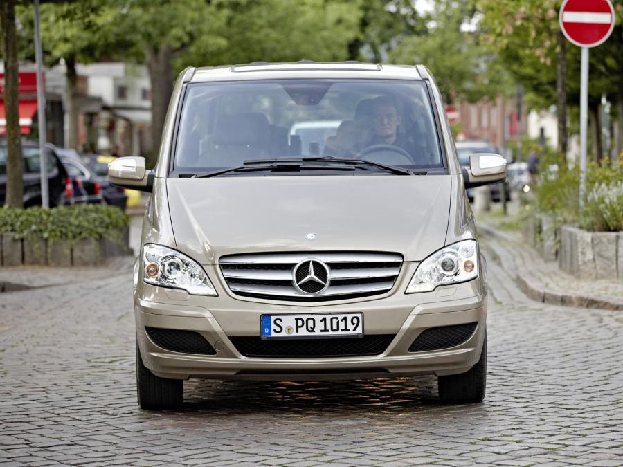  Mercedes-Benz Viano 2010 года  (фото 14 из 32)